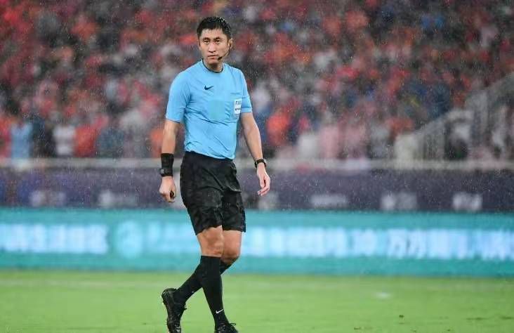 近日，20世纪福克斯宣布将与达伦自己的“原生动物”公司签订一份2年的合同，正式“套牢”导演。