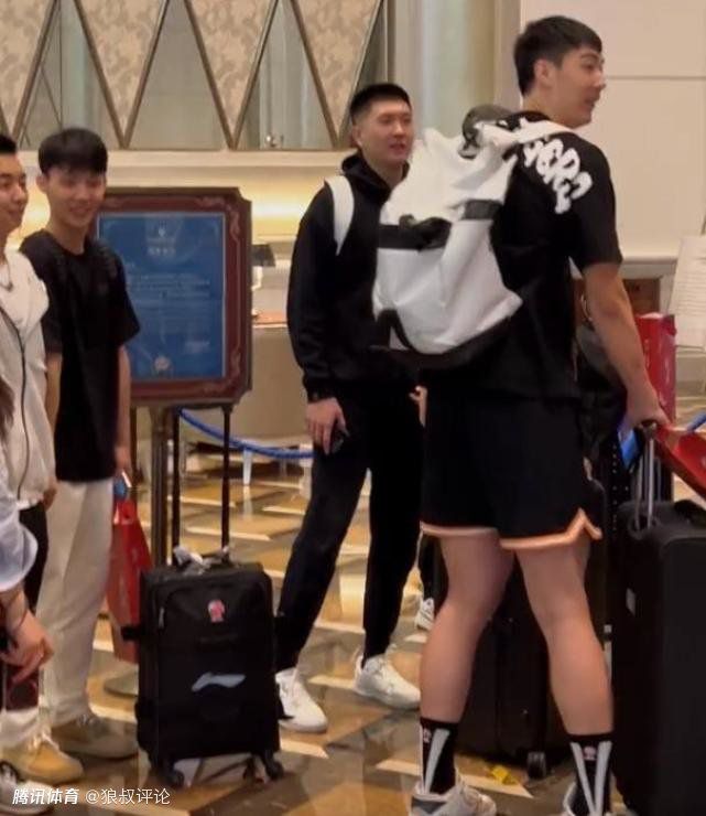 当她们在银幕上看到自己的生活处境被看见和表达时，消费意愿会被强烈激活。