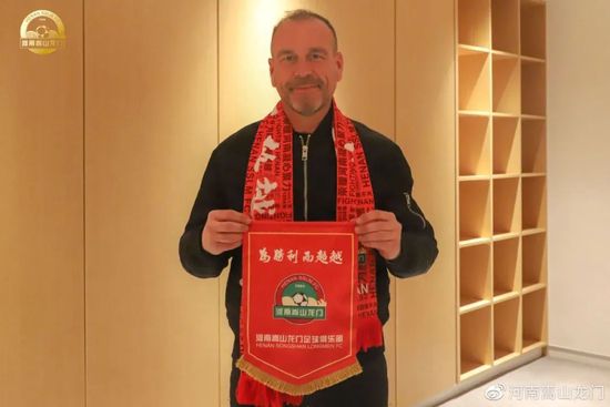 影片采用IMAX特制... 《沙丘3》首曝预告 赞达亚甜茶震撼开启史诗终2026-03-18 电影《真人快打2》定档5月8日 格斗升级血战到2026-03-16 《你好，爱美丽》超前观影 鲁豫连线导演共谈成长2026-03-15 《至尊马蒂》曝特辑 沉浸体验马蒂紧张奔突人生2026-03-13 更多 相关电影 蛟龙行动 导演：林超贤 主演：黄轩 等 预告片 于适带你蛟龙入海 揭秘《蛟龙行动》更多惊喜！