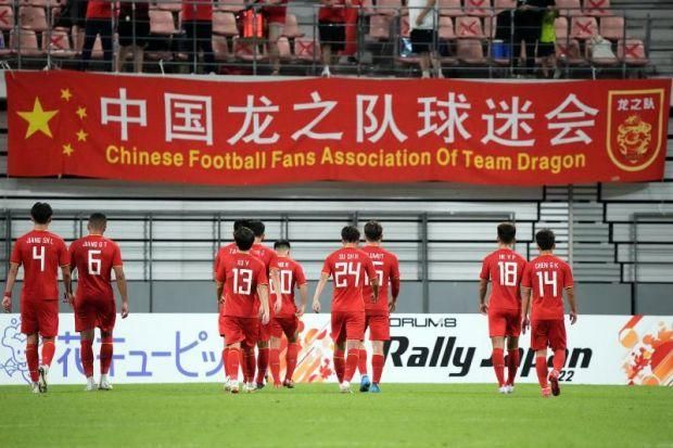 此番李宇春是受国际顶级设计师Riccardo Tisci亲自邀约，专程赴巴黎时装周观赏Riccardo最新时装秀。