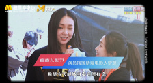 《圣殇》讲述的是靠放高利贷 安圣基 金惠秀出席亚洲国际短篇电影节 2008-10-15 电影节宣传海报安圣基与金惠秀14日上午，“第6届亚洲国际短篇电影节”在韩国首尔举行了上映作品发表记者会，演员安圣基、金惠秀作为此次电影节的执行委员及特别审查委员出席。